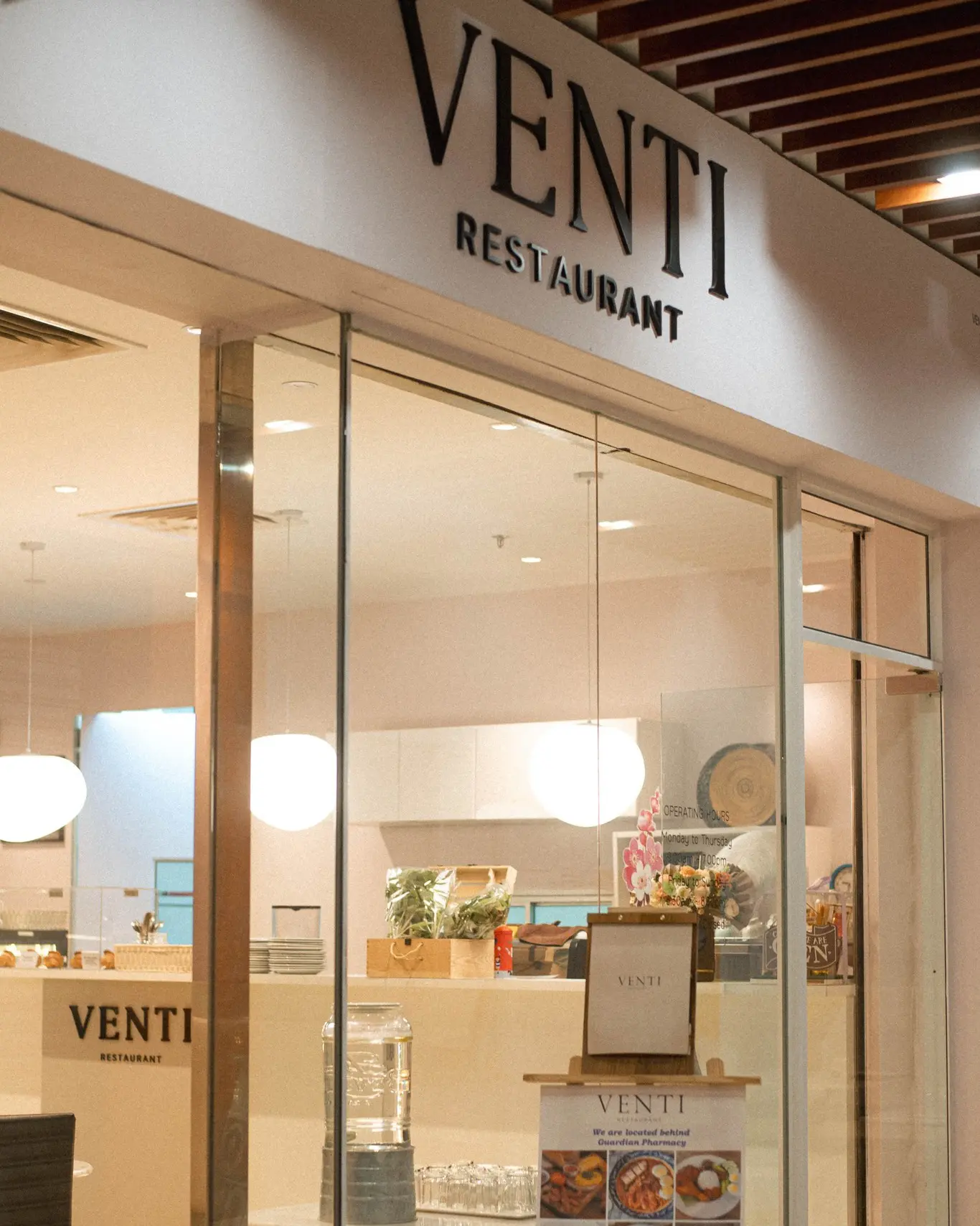 venti_shopfront